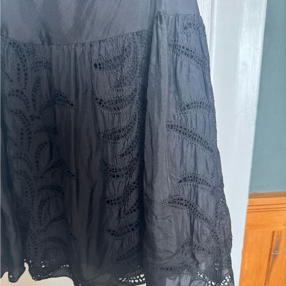 NWT! Gold Hawk Silk Black Skirt - Picture 4 of 6